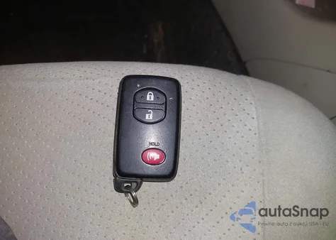 2015 Toyota Prius Three из США, поврежденный, VIN JTDKN3DU7F1902527